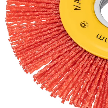 Щетка для УШМ, Denzel 125 мм, плоская, нейлоновая щетина, посадка 22,2 мм, 74461 купить в Перми