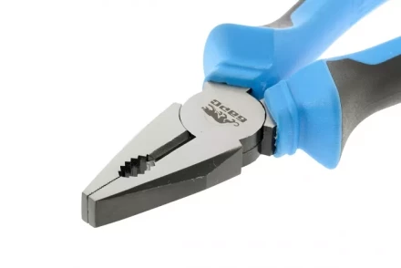 Плоскогубцы комбинированные 200 мм хром-ванадий двухкомпонентные рукоятки БАРС 16998 купить в Перми