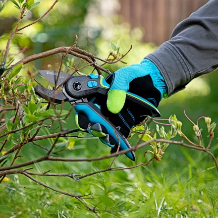 Секатор с наковальней Palisad, 220 мм, регулировка захвата, трехкомпонентные рукоятки, Luxe, 604805 купить в Перми