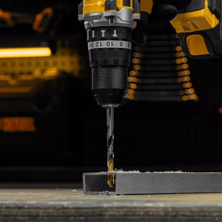 Сверло спиральное по металлу Denzel 8 x 117мм, Р6М5, Golden Tip, многогранная заточка, 718282 купить в Перми