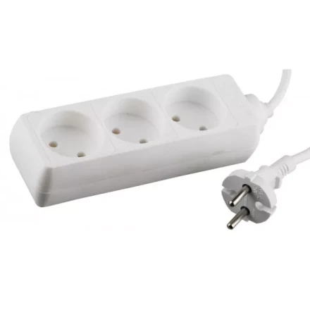 Удлинитель СВЕТОЗАР электрический: 3 гнезда, евророзетка, макс.мощность1500Вт, сеч. провода 0,75 кв.мм, 2м SV-55031-2 купить в Перми