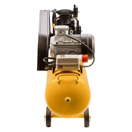 Компрессор воздушный BCW3000-T/100, ременный привод, 3.0 кВт, 100 литров, 520 л/мин Denzel 58118 купить в Перми