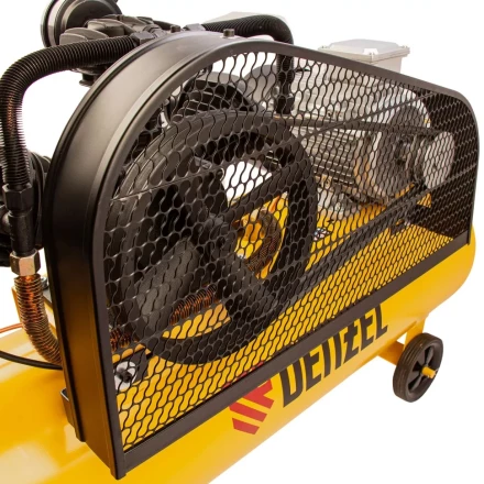 Компрессор воздушный BCW3000-T/100, ременный привод, 3.0 кВт, 100 литров, 520 л/мин Denzel 58118 купить в Перми