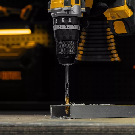 Сверло спиральное по металлу Denzel, 8,5 x 117мм, Р6М5, Golden Tip, многогранная заточка, 718283 купить в Перми