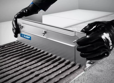 ЗУБР зуб 12*12 мм, до 600 мм, оцинкованная сталь, Раздвижная гребенка для плитки, ПРОФЕССИОНАЛ (08045-12) купить в Перми