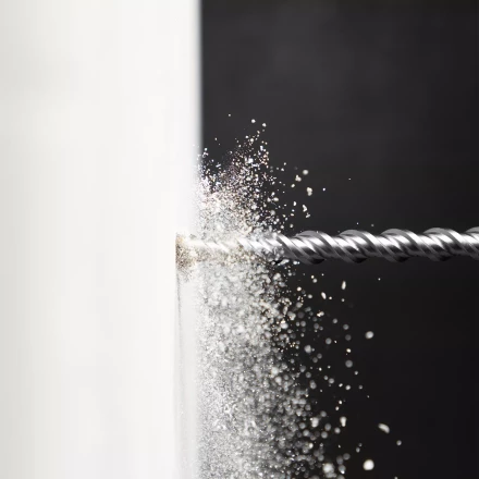 Бур по бетону Denzel, 18 x 600 мм, двойная спираль, три пылеотводящие кромки, 705046 купить в Перми