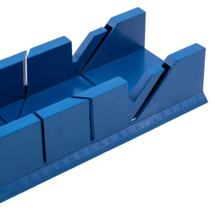 Стусло пластиковое, 300 х 65 мм, 4 угла для запила Сибртех 22571 купить в Перми