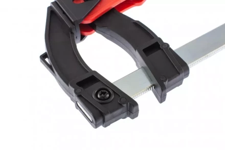 Струбцина реечная быстрозажимная пластиковый корпус рычажно-храповой механизм 200 х 90 х 290 мм штанга 5 х 20 мм Matrix 20736 купить в Перми