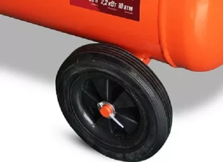 Компрессор масляный поршневой ременной Кратон AC-440-50-BDV 3 01 01 042 купить в Перми