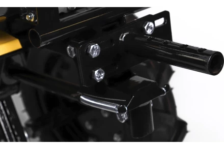 Мотоблок Champion BC8734 (7лс 3F/1R 81см 35см 3,6л 75кг, колеса 4/10&quot; шкив) купить в Перми