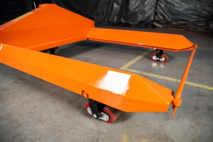 Тележка гидравлическая для рулонов 2500 кг 1150х850 мм полиуретановые колеса TOR ZT 1182529 купить в Перми