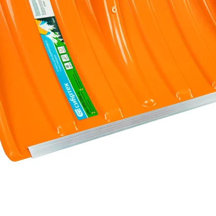 Лопата для уборки снега пластиковая Сибртех, 490х370х1350 мм, стальной черенок, усиленная 61667 купить в Перми