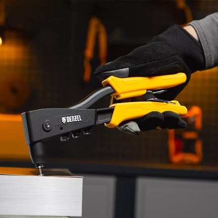 Заклепочник ручной, 255 мм Denzel, литой, усиленный, заклепки 2,4-3,2-4,0-4,8 мм 40441 купить в Перми