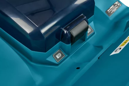 Аккумуляторный 40V скарификатор Makita UV001GM201 (2 АКБ 4Ач, ЗУ) купить в Перми