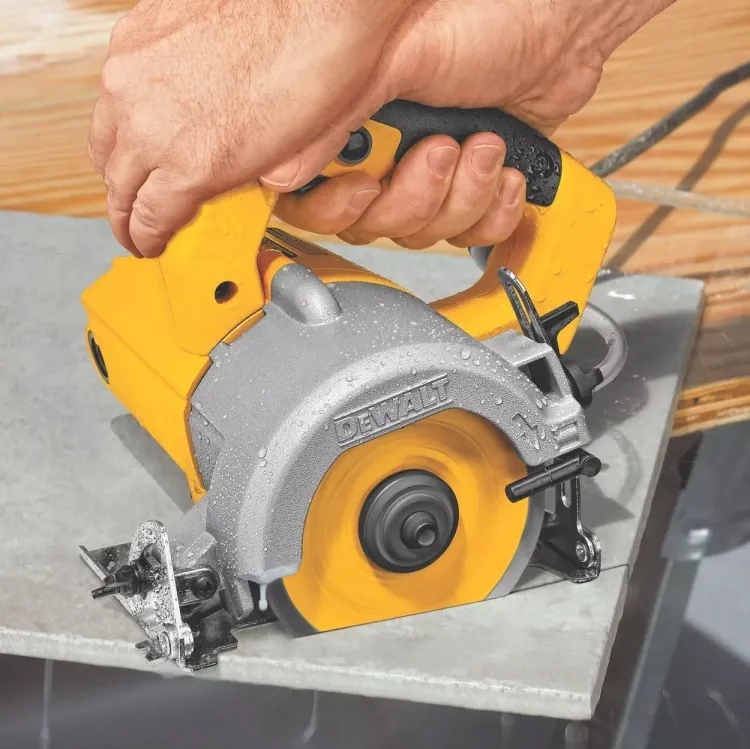 Плиткорез  DWC 410 1300Вт DeWalt купить в Перми