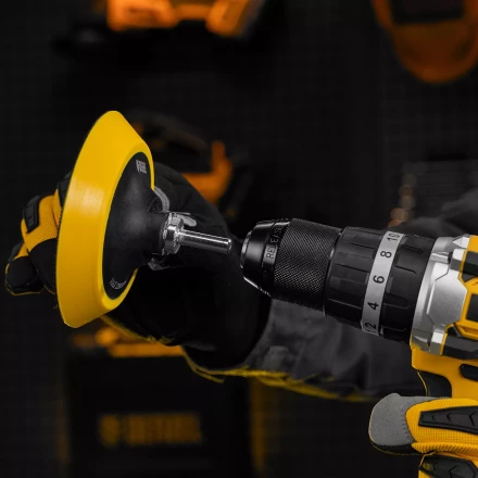 Тарелка опорная для дрели и УШМ с липучкой, 115 мм, мягкая, с адаптером c М14 на d8 Denzel 76247 купить в Перми