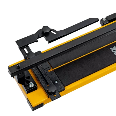 Плиткорез рельсовый Denzel 600х16мм, каретка на подш., стальная станина, усил. рукоятка-пенал 877014 купить в Перми