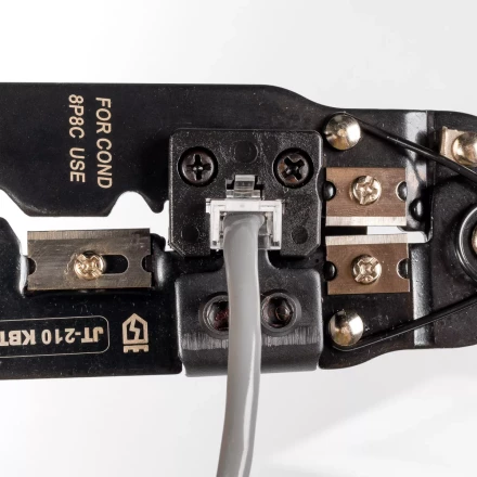 Кримпер многофункциональный КВТ JT-210 со встроенным модулем для обжима RJ-45 (84824) купить в Перми