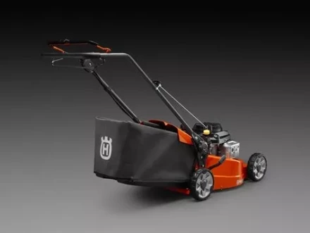 Газонокосилка бензиновая Husqvarna LC 551SP. Профи самоходная KawasakiFJ180 купить в Перми