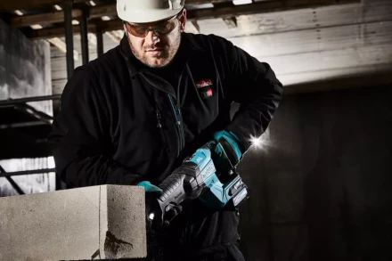 Аккумуляторная сабельная пила Makita XGT JR001GM201 купить в Перми