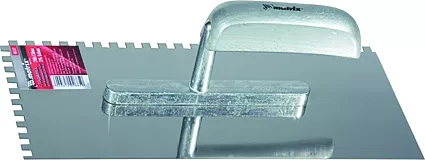 Гладилка из нержавеющей стали 280 х 130 мм деревянная ручка зуб 6 х 6 мм  MATRIX 86737 купить в Перми