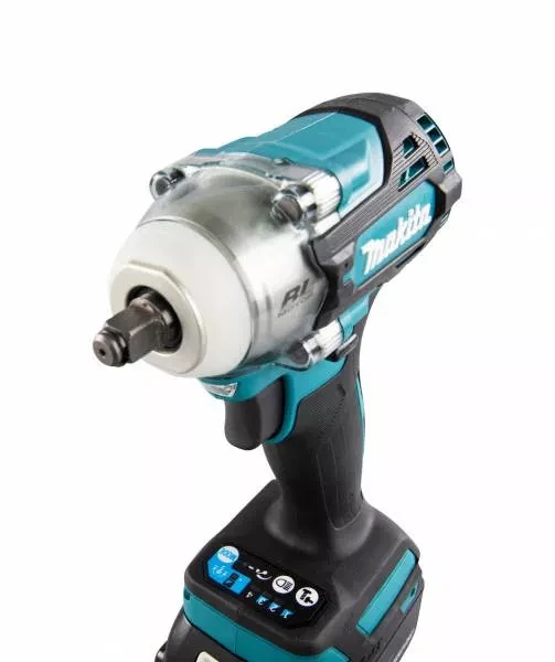 Аккумуляторный ударный гайковерт Makita DTW302RTJ купить в Перми