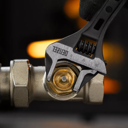 Ключ разводной Denzel, 150 мм, CrV, кованый 15747 купить в Перми