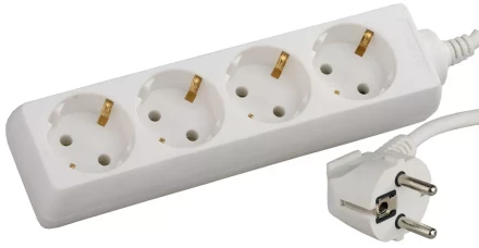Удлинитель СВЕТОЗАР электрический с заземлением, евро, 4 гнезда, 5м SV-55043-5 купить в Перми
