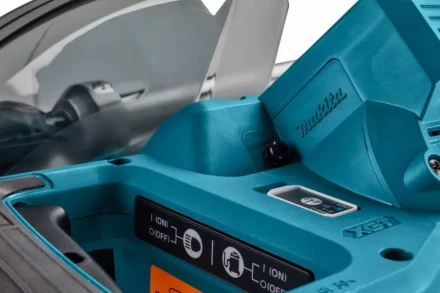 Аккумуляторная торцовочная пила Makita LS004GZ01 (без АКБ и ЗУ) купить в Перми