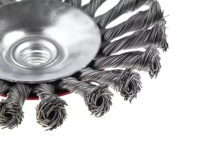 Кордщетка HAMMER тарелка 125мм для УШМ витая сталь (207-113) купить в Перми