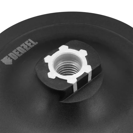 Тарелка опорная для дрели и УШМ с липучкой, 150 мм, стандартная, с адаптером c М14 на d8 Denzel 76252 купить в Перми