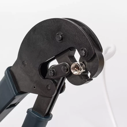 Пресс-клещи КВТ HT-106E для опрессовки F и BNC разъемов на коаксиальный кабель RG-58, RG-6, RG-11, RG-213 (85138) купить в Перми