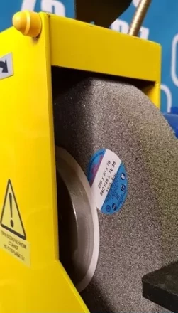 Настольный точильно-шлифовальный станок ТШ 1.35 (с ПП-750/У и блокировкой) круг 250х40х76 купить в Перми