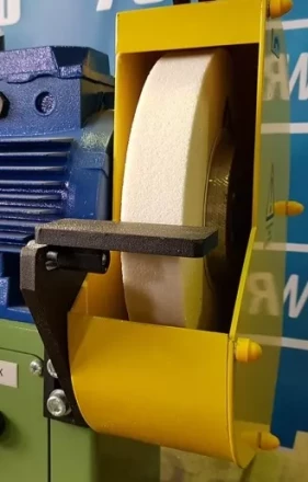 Настольный точильно-шлифовальный станок ТШ 1.35 (с ПП-750/У и блокировкой) круг 250х40х76 купить в Перми