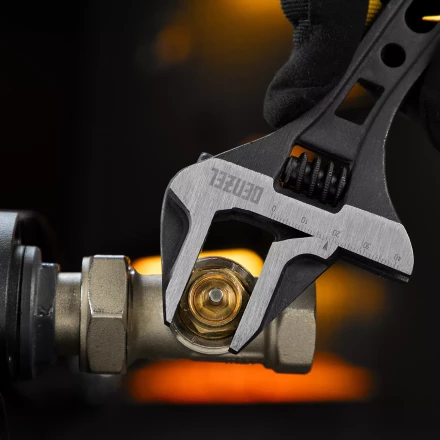 Ключ разводной 155 мм Denzel 15753, CrV, кованый, укороченная рукоятка купить в Перми