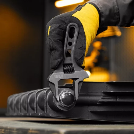 Ключ разводной 155 мм Denzel 15753, CrV, кованый, укороченная рукоятка купить в Перми