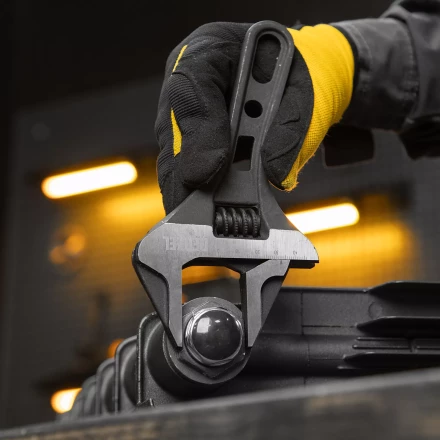 Ключ разводной 185 мм Denzel 15754, CrV, кованый, укороченная рукоятка купить в Перми