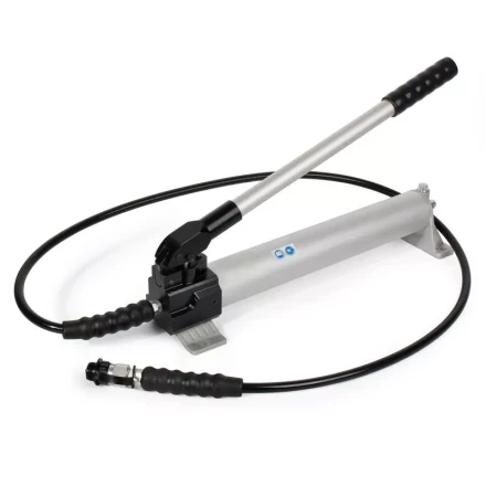 Помпа гидравлическая ручная ПМР-7009А КВТ купить в Перми