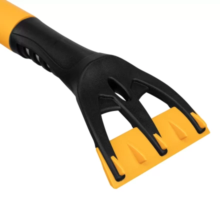 Щетка-сметка для снега со скребком 600 мм Denzel 55325 купить в Перми