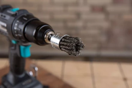 Кордщетка HAMMER кисть 28мм для дрели витая сталь (207-211) купить в Перми