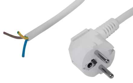 Шнур СВЕТОЗАР с вилкой соединительный для электроприборов, 3 м, 3600 Вт, 3*0.75кв.мм SV-55143-3 купить в Перми