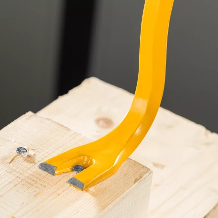 Лом-гвоздодер Denzel, 600 мм, шестигранный 16 мм, окрашенный, сталь 65, 25203 купить в Перми