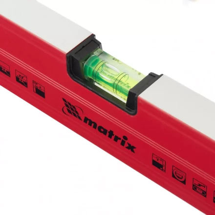 Уровень алюминиевый магнитный 2000 мм фрезерованный 3 глазка 1 зеркальный усиленный  MATRIX 34720 купить в Перми