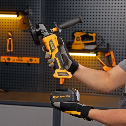 Машина углошлифовальная аккумуляторная бесщет. Denzel BLG-IB-18-125-4 27005, Li-ion, 18 В купить в Перми