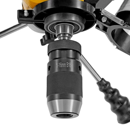 Станок сверлильный радиальный DDM-550R, 550 Вт, 16 мм, 12 ск., настольный// Denzel 95323 купить в Перми