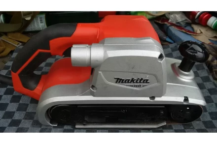 Ленточная шлифмашина Makita M9400 купить в Перми
