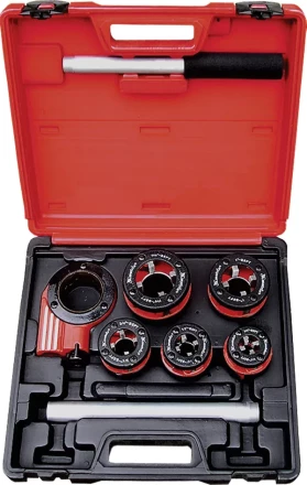 Набор клуппов 1/4&quot;-1/2&quot;-3/4&quot;-1&quot;-1,25&quot; +Плашкодержатель с трещоткой, 8 предм  MATRIX 77332 купить в Перми