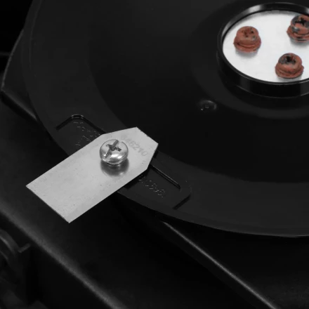 Робот-газонокосилка Grass Master 1000, ультразвуковой датчик, 3 Ач, LCD дисплей, Wi-Fi // Denzel купить в Перми