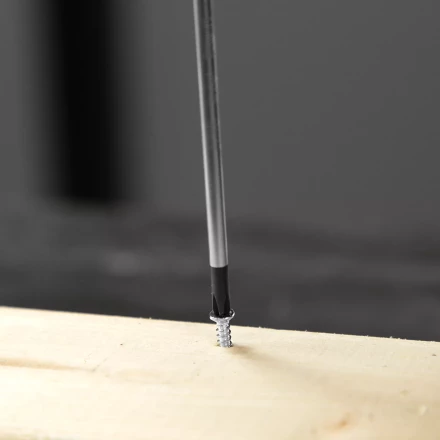 Отвертка, PH0х75 мм, S2, 3к рукоятка Denzel 121717 купить в Перми