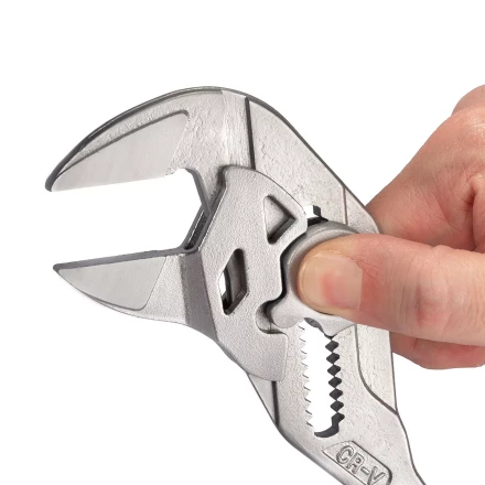 Клещи переставные — гаечный ключ КВТ 180 мм с кнопочной самофиксацией (дублирующая запись) (82148) купить в Перми